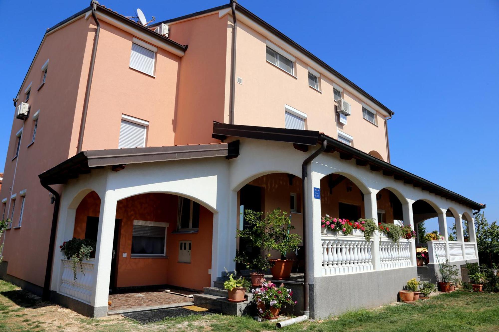 Villa Vera Medulin Bagian luar foto